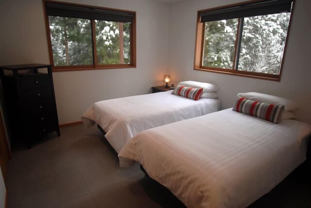 Фото Bears Den Mountain Lodge