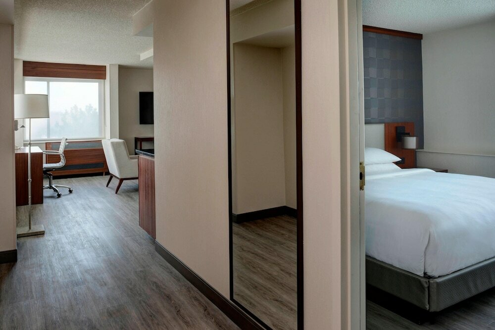 Фото Detroit Marriott Southfield