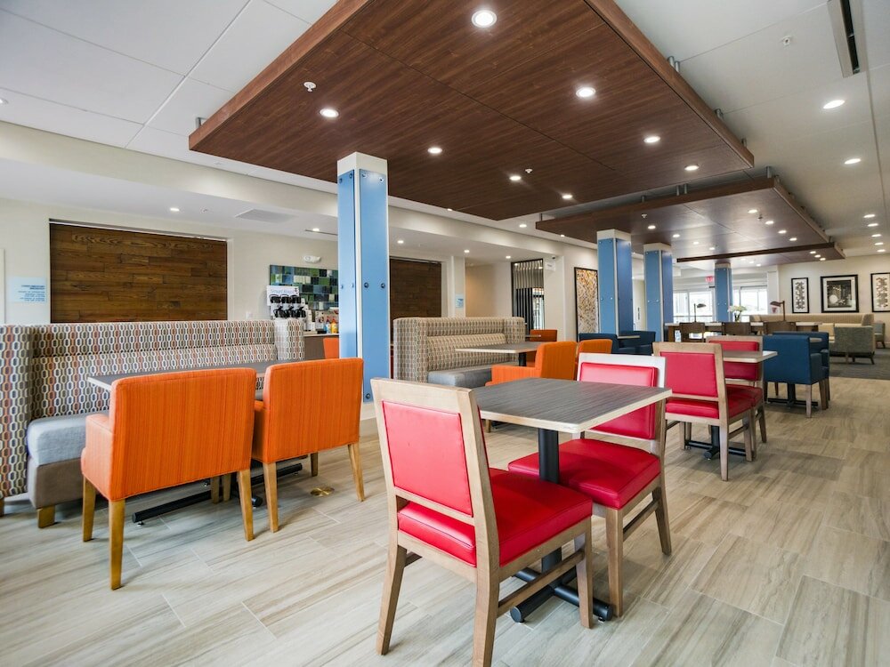 Фото Holiday Inn Express & Suites Southaven Central - Memphis, an Ihg Hotel