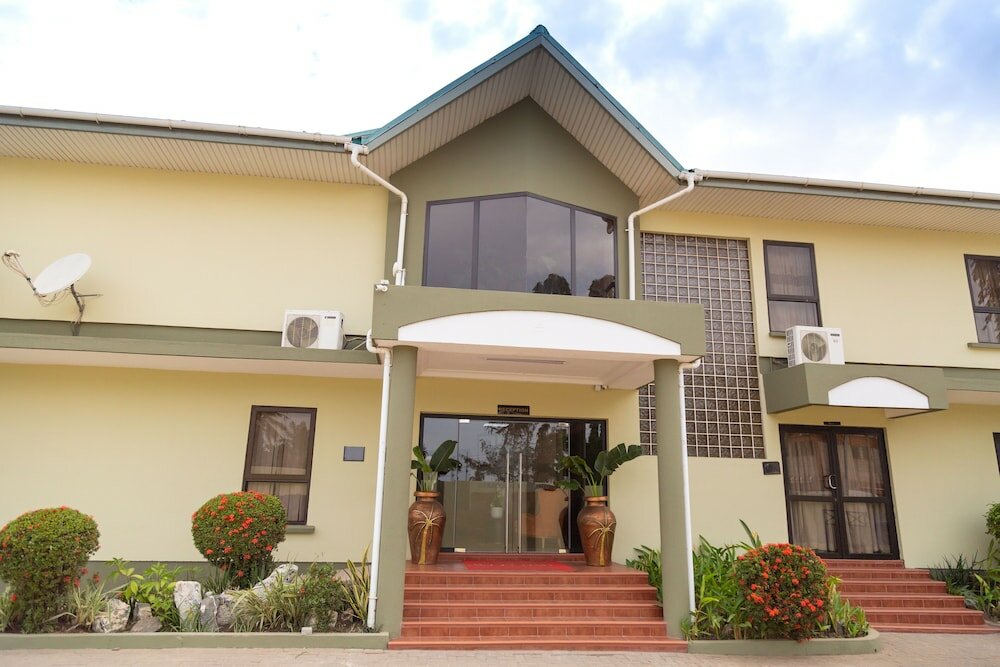 Фото отеля 1