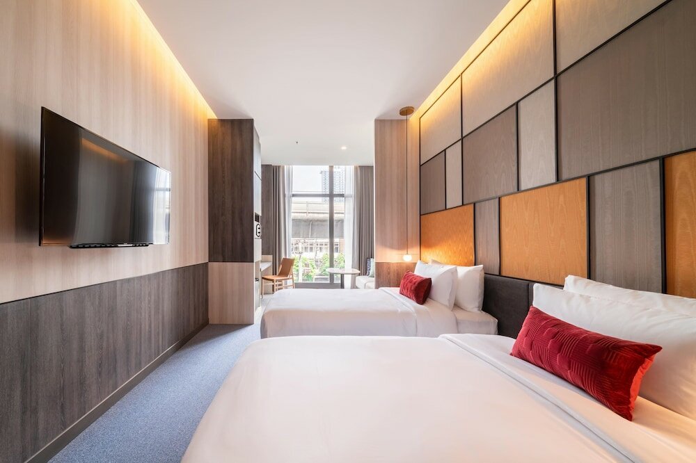 Фото Ramada Plaza by Wyndham Bangkok Sukhumvit 48
