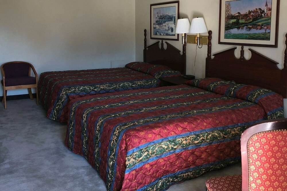 Фото Knights Inn Selma