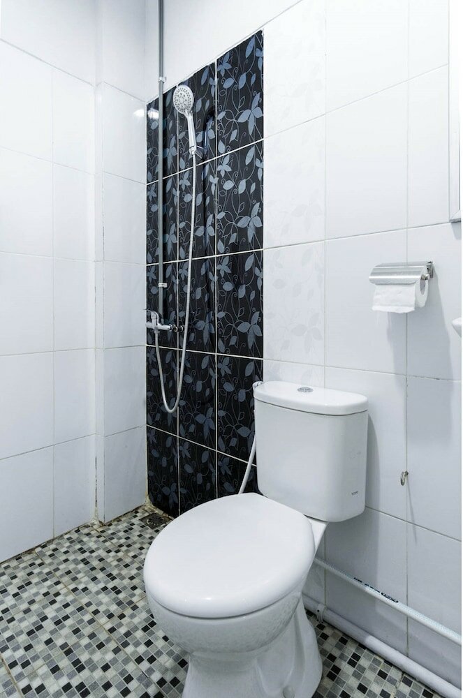 Фото Oyo 283 Helvetia Residence