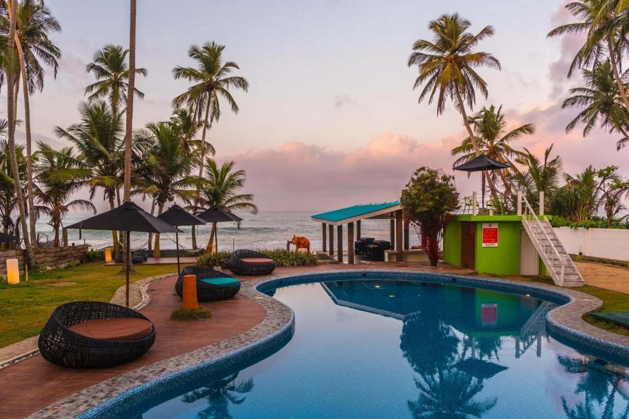 Фото Mask and Tide