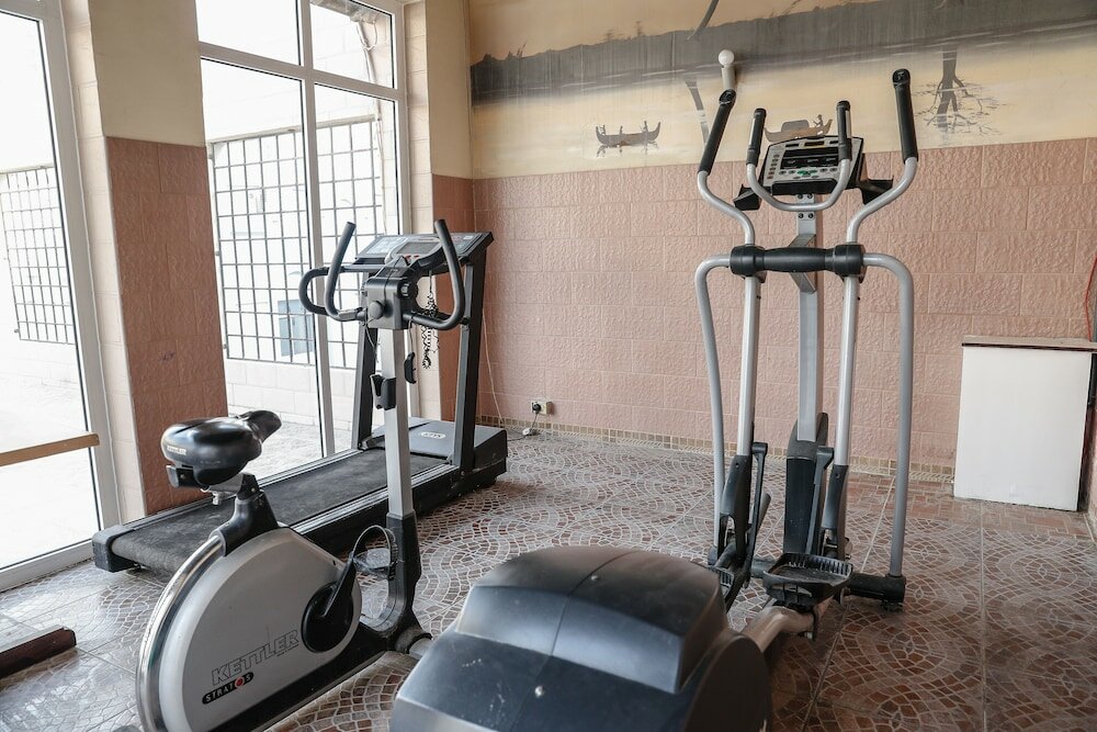 Фото Taj Plaza Hotel