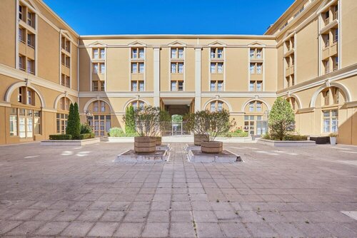 Внешний вид отеля Appart'hôtel Odalys City L'Atrium в Экс-ан-Провансе, фото 1
