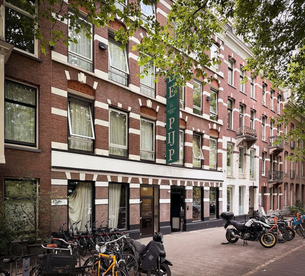 Фото The Arcade Hotel