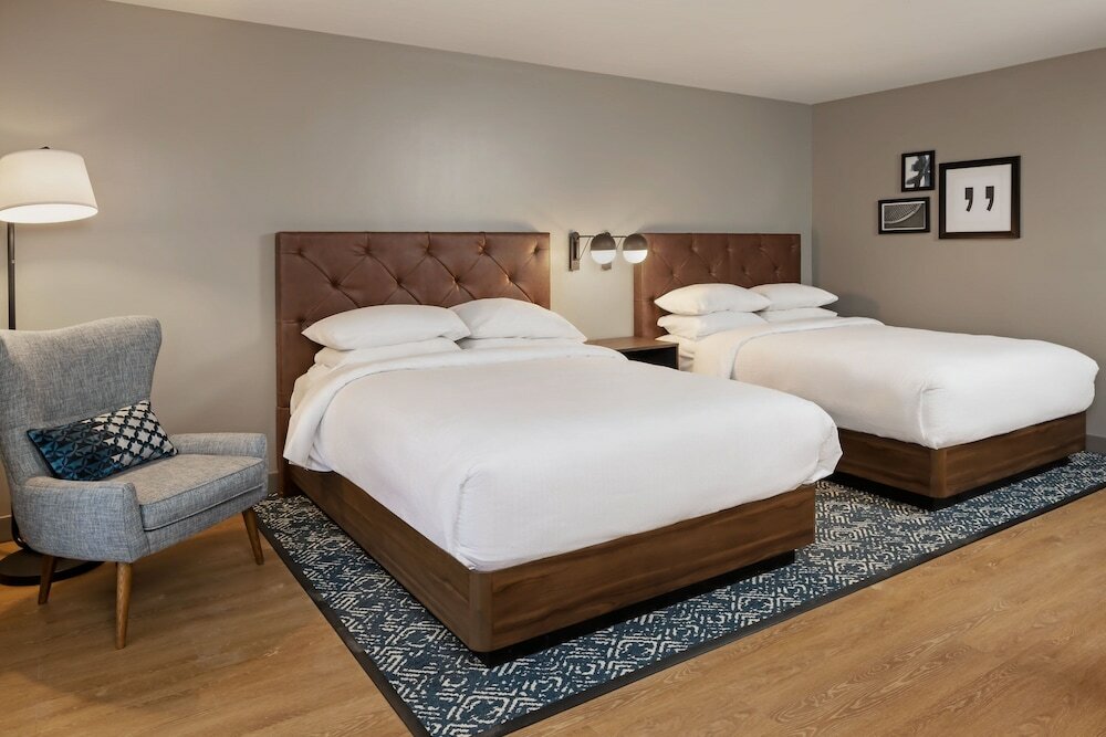 Фото Four Points by Sheraton Bakersfield