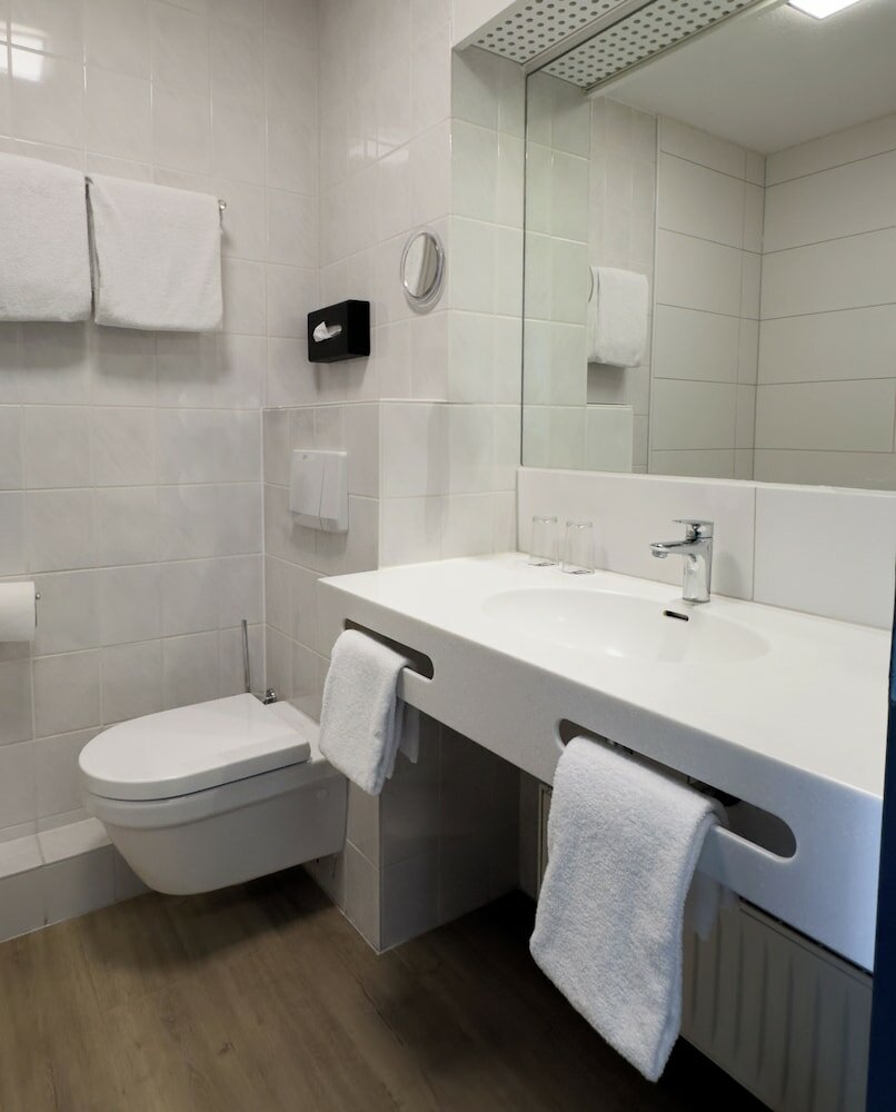 Фото Отель Coffee Fellows Frankfurt-Airport