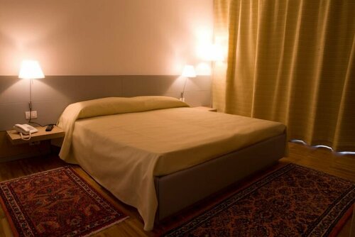 Внешний вид отеля Schio Hotel в Шчио, фото 2