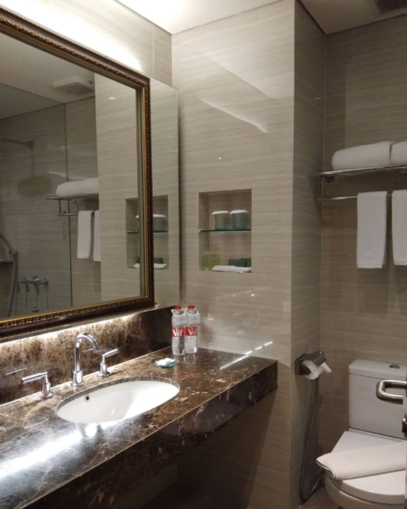Фото Hotel Santika Bandung