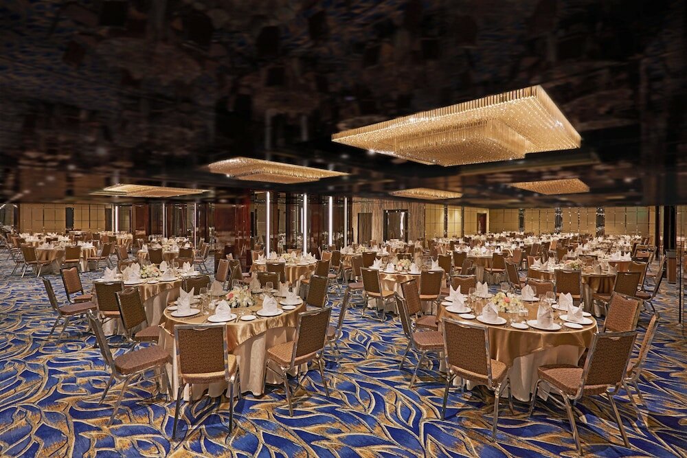 Фото Renaissance Dhaka Gulshan Hotel