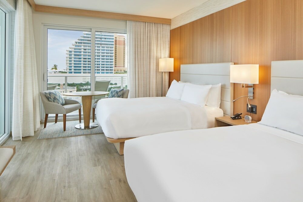 Фото Ac Hotel by Marriott Fort Lauderdale Beach