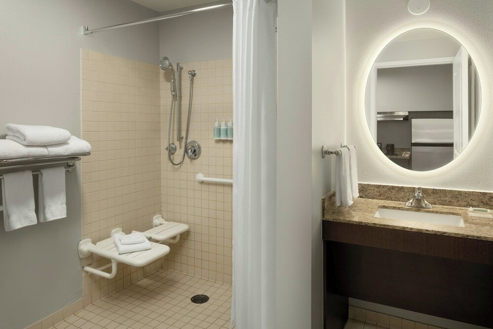 Фото Towneplace Suites Anchorage Midtown