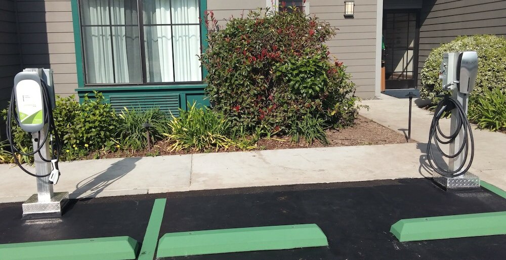 Фото Holiday Inn Express Hotel & Suites Carpinteria, an Ihg Hotel