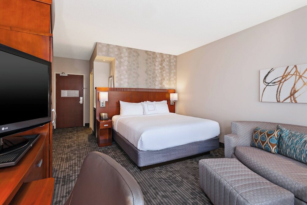 Фото Courtyard by Marriott Oklahoma City Downtown