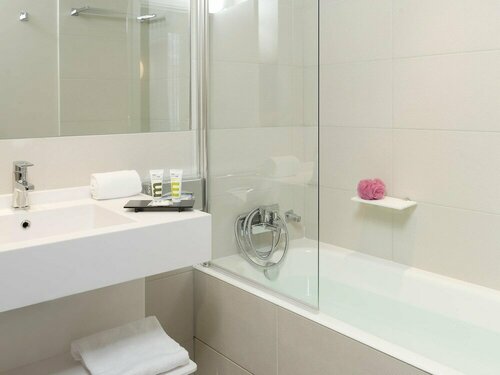 Гостиница Mercure Paris Levallois Perret Hotel в Нейи-сюре-Сене