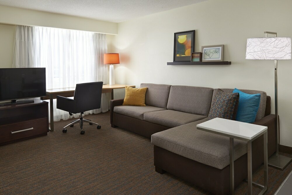 Фото Residence Inn by Marriott Toronto Airport