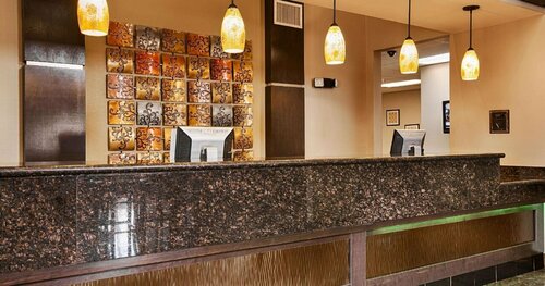 Внешний вид отеля Best Western Bayou Inn & Suites в Озере Шарле, фото 3