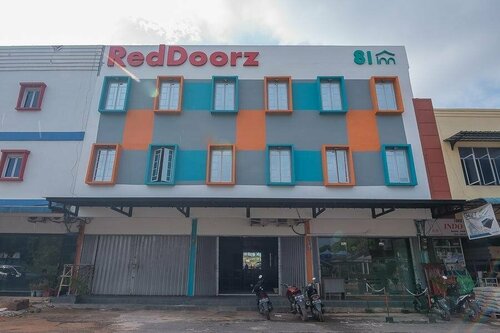 Гостиница RedDoorz @ Batu Aji Batam на Провинции Острова Риау