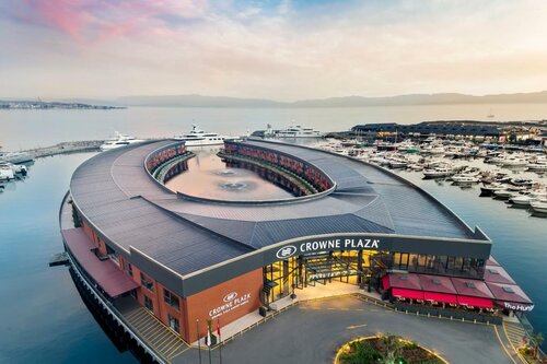Crowne Plaza Istanbul Tuzla Viaport Marina