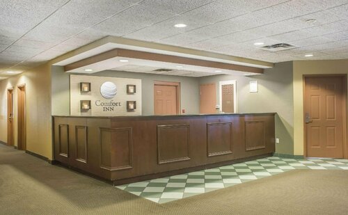 Гостиница Comfort Inn Sarnia в Сарнии