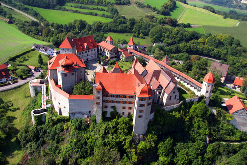Гостиница Schlosshotel Harburg в Донауверте
