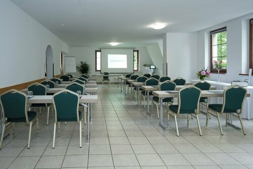 Гостиница Hotel Sophienhof в Кенигс-Вустерхаузене