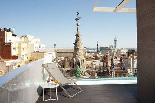 Гостиница Gaudi Hotel в Барселоне