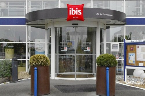 Гостиница Ibis Site du Futuroscope в Пуатье