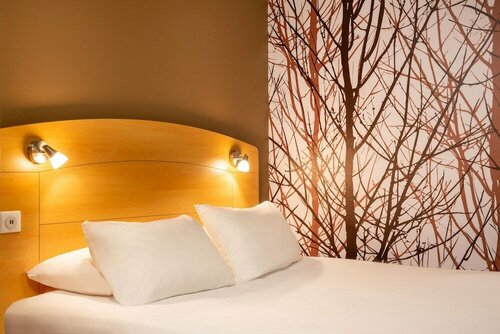 Гостиница Sure Hotel by Best Western Plaisir в Плезире