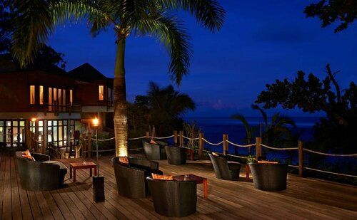 Гостиница DoubleTree by Hilton Seychelles - Allamanda Resort and SPA на Сейшельских островах