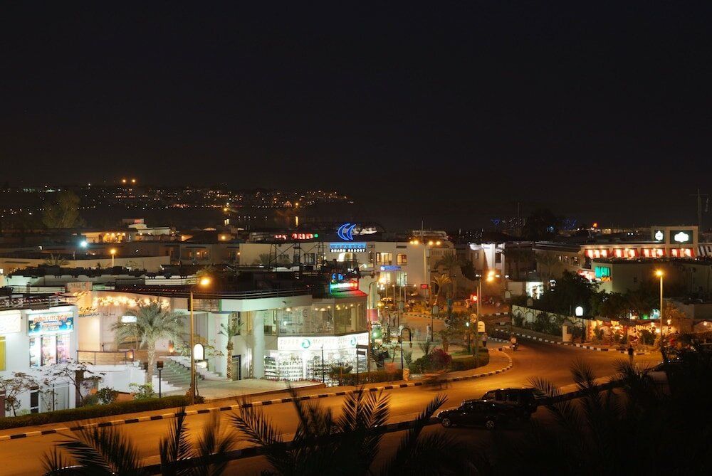 Naama Blue - 16