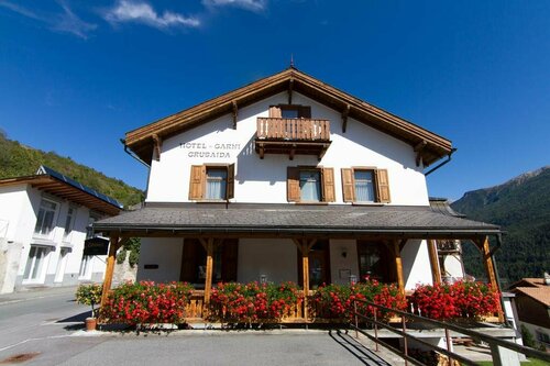 Гостиница Alpenrose Garni в Скуоли
