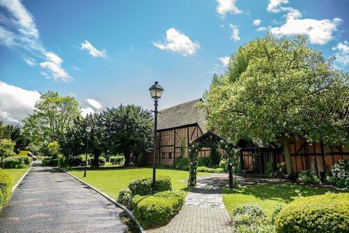 Гостиница Barns Hotel в Бедфорде