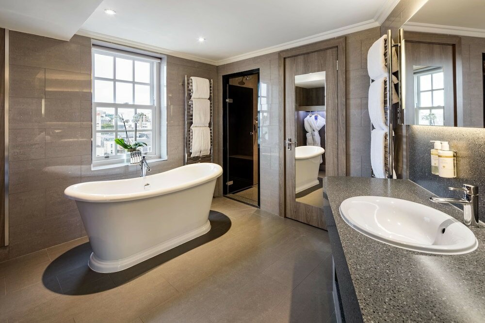 Фото Radisson Blu Edwardian Bond Street Hotel, London