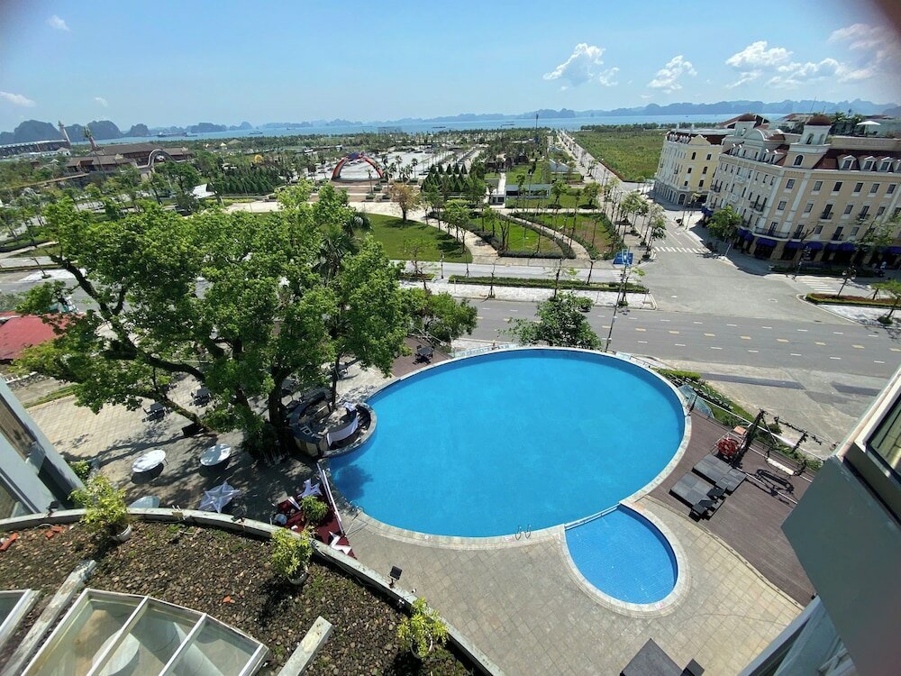 Фото Novotel Halong Bay