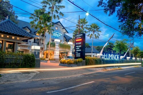 Гостиница Luminor Hotel Jember в Джембере