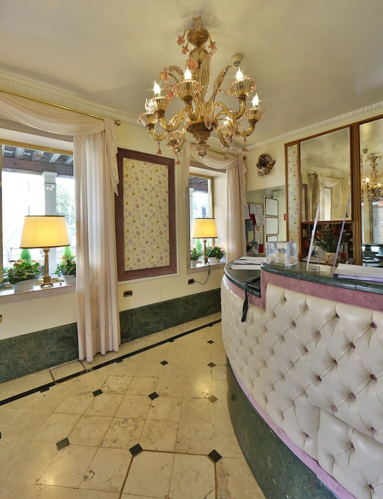 Фото Hotel Arlecchino