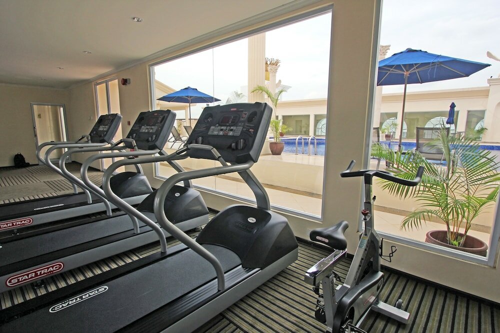 Фото Harmoni One Convention Hotel & Service Apartments