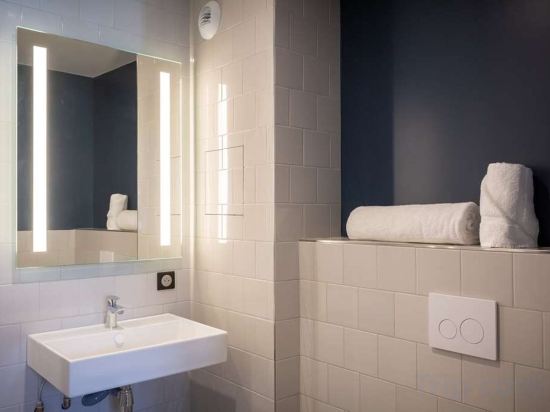 Фото Best Western 11Bauer Paris Saint-Ouen