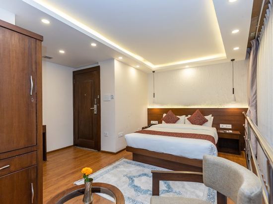 Фото Apex Business Hotel