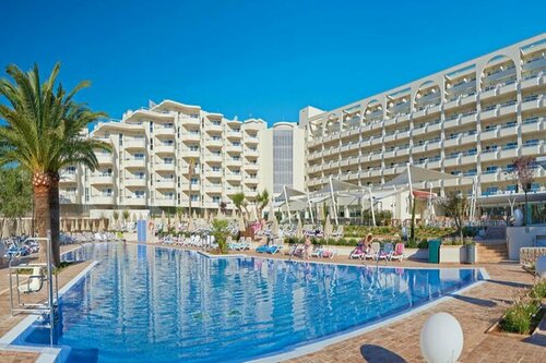 Гостиница Hipotels Coma Gran Aparthotel в Са-Коме