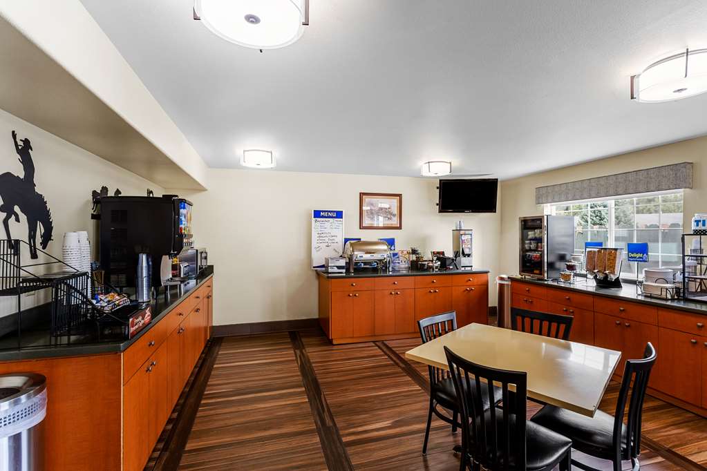 Фото Best Western Rose Quartz Inn