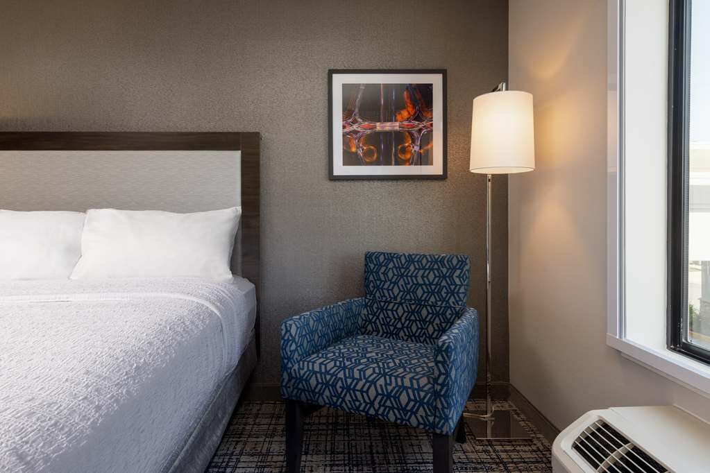 Фото Hampton Inn & Suites Manteca