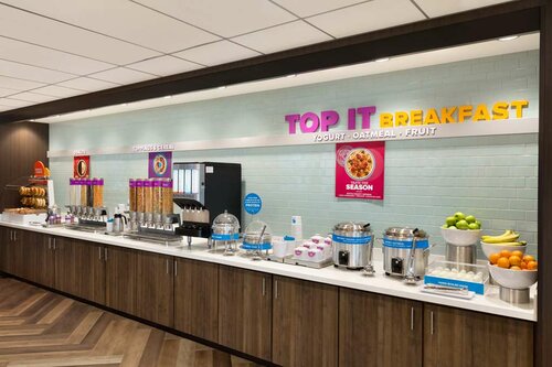 Гостиница Tru by Hilton Las Vegas Airport, Nv в Хендерсоне