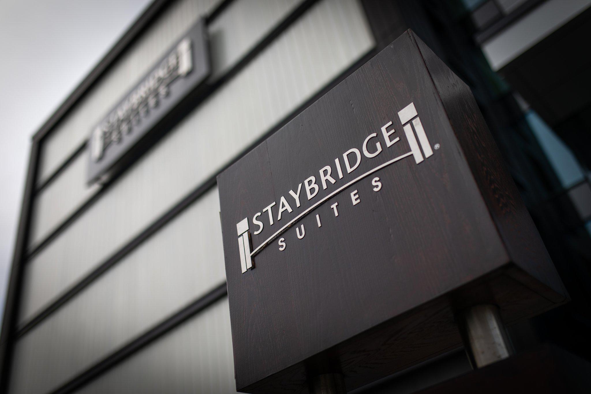 Фото Staybridge Suites London Heathrow - Bath Road, an Ihg Hotel