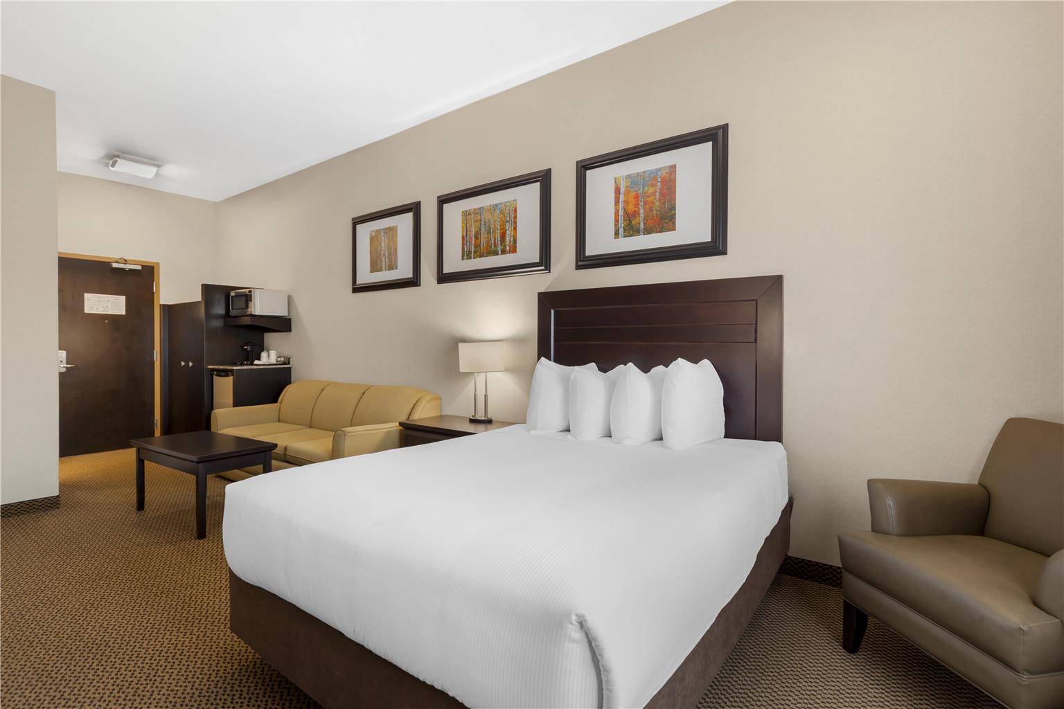 Фото Best Western Bonnyville Inn & Suites