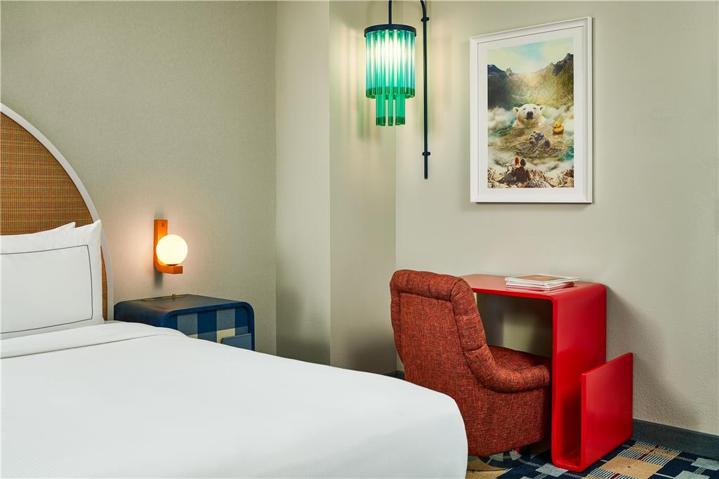 Фото The Curtis Denver - a DoubleTree by Hilton Hotel