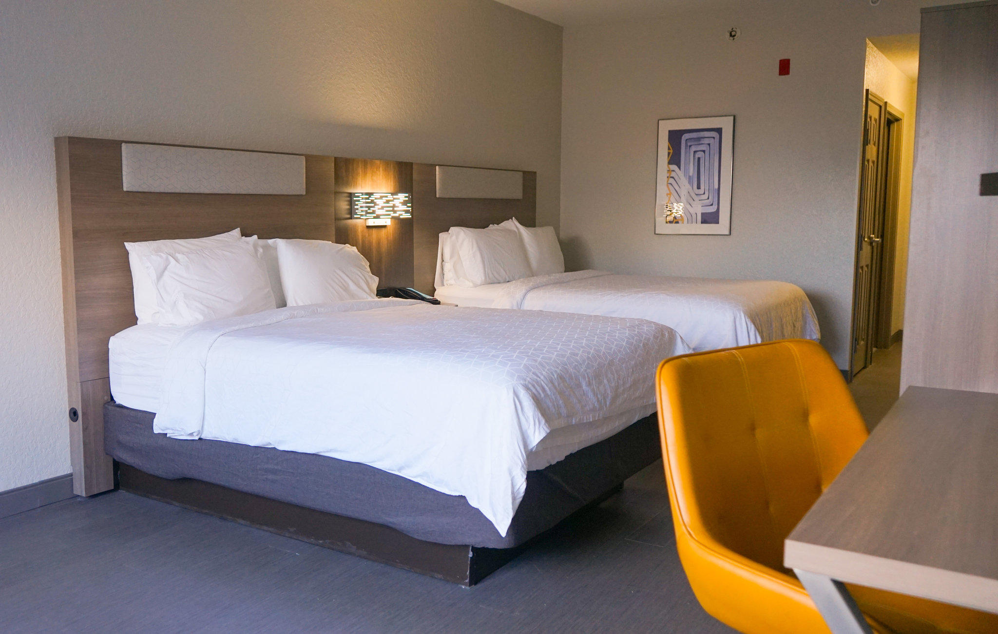Фото Holiday Inn Express Hotel & Suites Lakeland North - I-4, an Ihg Hotel
